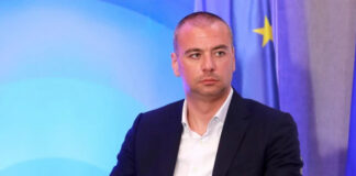 ლევან მაჭავარიანი მაკრონის განცხადებაზე: ვისაც დაგაჯერეს, რომ უკრაინა რუსეთს ამარცხებდა და თუ ვინმეს ეს არარეალურად მიაჩნდა, ის „რუსეთუმე“ იყო, დროა, ცოტა კრიტიკული აზროვნება დაიწყოთ