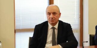 გურამ მაჭარაშვილი: “ხალხის ძალა” სულ ვამბობდით, რომ არ არსებობს არანაირი რეცეპტი და წამალი იმისთვის, რომ “ნაციონალური მოძრაობა” პოლიტიკურ პარტიად აქციო – ეს არის ანტისახელმწიფოებრივი წარმონაქმნი და უნდა აიკრძალოს