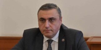 დავით მათიკაშვილი: „ნაცმოძრაობა“ და რადიკალები უკვე დამარცხდნენ იმ დებატებში, რომელიც პრემიერ-მინისტრმა დააანონსა, აქ რაიმე წინაპირობების დაყენება არის სრულიად უსაფუძვლო და ეს ნიშნავს იმ უარგუმენტო ლოგიკას, მტკიცებულებების არ არსებობას, რაც გააჩნიათ რადიკალებს