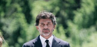 კახა კალაძე: გუშინ რაც ლილოს მიუსაფარი ძაღლების თავშესაფარში მოხდა, კატეგორიულად მიუღებელია. წარმოუდგენელია, ადამიანები შეიჭრნენ იქ, სადაც განთავსებული არიან ცხოველები, რომლებიც დაკვირვების ქვეშ იმყოფებიან – ეს იყო სპეკულაცია