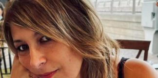 ნუნუშა ვასაძე- “ტვ პირველს” ეთერში ჟურნალისტების მიმოწერა გაეპარა. “კამიტის” თემას ტვ პირველი უყურებს როგორც პიარულ საშუალებას, როგორმე ხელისუფლება დააზიანოს ამ ტყუილის გავრცელებით. მიმოწერიდან ჩანს, რომ არჩევენ სტუმრებს, ვინც უფრო კარგად გაშლის დეზინფორმაციულ ნარატივებს