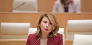 აშშ-ში საქართველოს ელჩი თამარ ტალიაშვილი კონგრესმენ უორენ დევიდსონს შეხვდა