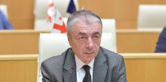 თენგიზ შარმანაშვილი ბიძინა ივანიშვილის მიერ ალიევის მიღებაზე: თუ სტუმარი ვინმე გამოჩენილ პირთან მიდის, მასპინძელი ხვდება თავის სახლში და იქ ყოფნის დროს მასპინძელია პრიორიტეტული ფიგურა, მნიშვნელობა არა აქვს ბიზნესმენთან მივა თუ ფეხბურთელთან, მასპინძელი მასპინძელია