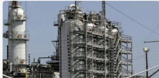 ორმა ამერიკულმა და ერთმა ჩინურმა კომპანიამ ვენესუელას მეზობელ გაიანაში ნავთობიდან 10.4 მილიარდი აშშ დოლარის მოგება მიიღეს, სახელმწიფოს კი საკუთარ ნავთობში მხოლოდ 2.57 მილიარდი დოლარი დარჩა