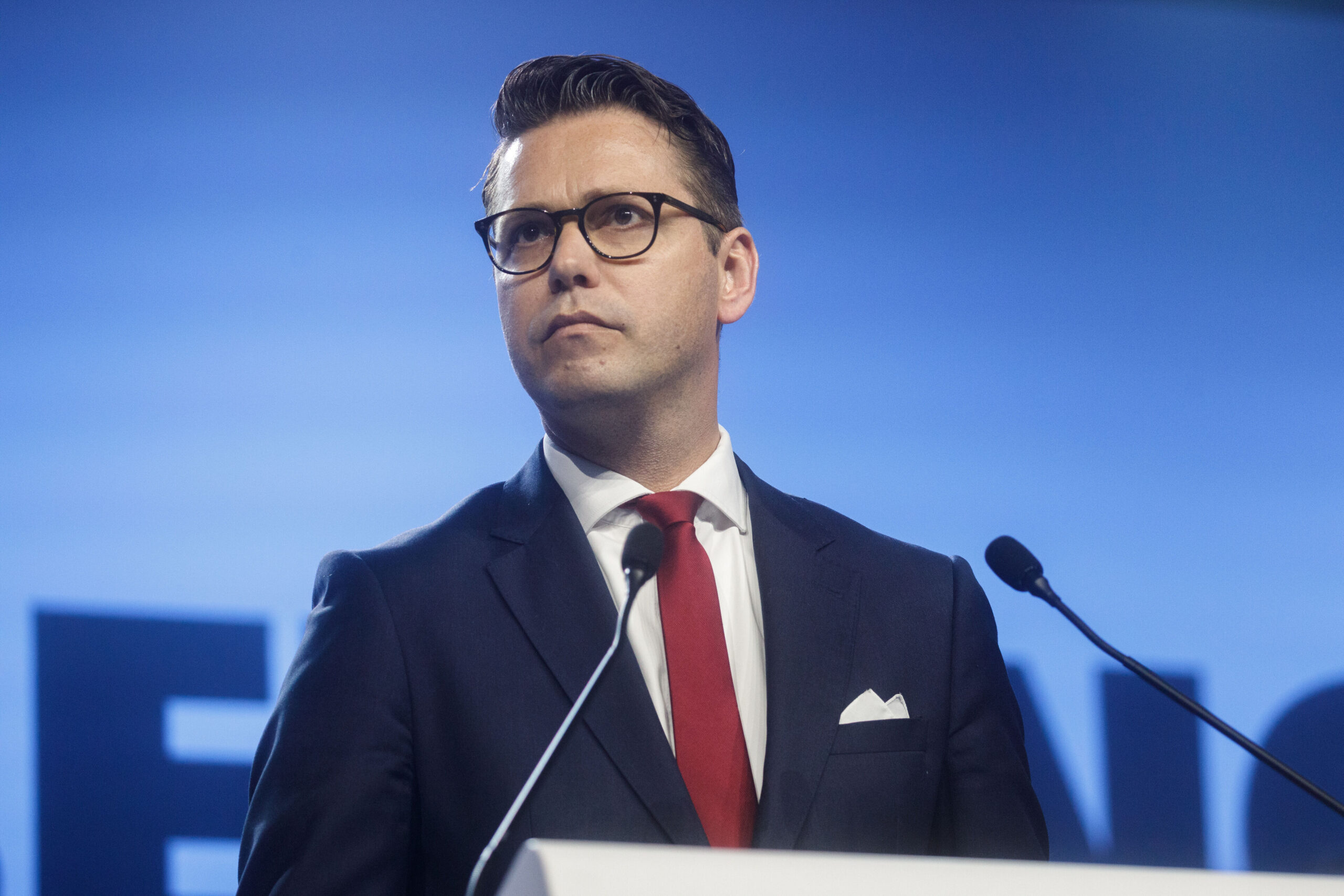 ევროპარლამენტარი ტომ ვანდენდრიშე: ისეთი განცხადებები, როგორიცაა „მხოლოდ ორი სქესი არსებობს“, „ბავშვები არ შეიძლება იყვნენ ტრანსგენდერები“ და „შეწყვიტეთ ბავშვების სექსუალიზაცია“, „სიძულვილის ენად“ იქნა მიჩნეული – თუ ეს „სიძულვილია“, მაშინ რის ნორმალიზებას ცდილობს ევროკავშირი?