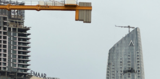 The Guardian: ბრიტანელ ტურისტს და კიდევ 20 სხვა ადამიანს დუბაიში ირანის სარაკეტო თავდასხმების ვიდეოების გადაღების ან გაზიარებისთვის ბრალი წაუყენეს