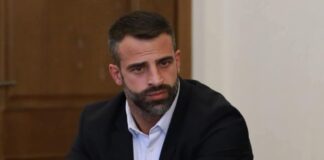 დავით კაჭარავა ფიგურულ მოციგურავეებს: როგორც სპორტსმენმა ზუსტად ვიცი, რა შრომასთან არის დაკავშირებული თქვენ მიერ მიღწეული თითოეული გამარჯვება. სპორტსმენებს, მწვრთნელებს, ფედერაციის ყველა თანამშრომელს მადლობას გიხდით ამისთვის