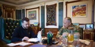 Financial Times: ზელენსკი უკრაინის შეიარაღებული ძალების მთავარსარდლის, ოლექსანდრ სირსკის თანამდებობიდან გათავისუფლების შესაძლებლობას განიხილავს ვოლოდიმირ ზელენსკი ოლექსანდრ სირსკი ვოლოდიმირ ზელენსკი