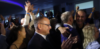 Politico: პარტიამ „ალტერნატივა გერმანიისთვის“ მეკლენბურგ-წინა პომერანიის რეგიონულ არჩევნებში ხმების 37% მიიღო და პირველი ადგილი დაიკავა. არჩევნების შედეგები კატასტროფულად მძიმეა ფრიდრიხ მერცისთვის, რომელმაც ხმების მხოლოდ 5.5% მიიღო, რაც მეორე მსოფლიო ომის შემდეგ პარტიის ისტორიაში ყველაზე ცუდი შედეგია