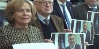 ევროპარლამენტარები იუკნევიჩიენე, მაკალისტერი და უშაკოვსი: მოვუწოდებთ საბჭოსა და წევრ სახელმწიფოებს, დააწესონ მიზნობრივი სანქციები იმ პირთა მიმართ, რომლებიც პასუხისმგებელნი არიან ადამიანის უფლებების დარღვევებსა და საქართველოში დემოკრატიული პროცესების უკუსვლაზე – ჩვენ არ ვაღიარებთ ხელისუფლებას, რომელიც 2024 წლის ოქტომბრის ხარვეზიანი არჩევნების შედეგად ჩამოყალიბდა