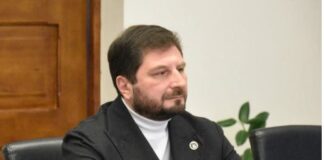 თემურ გასვიანი „ტვ პირველს“: მოვითხოვ გასწორდეს ჩემ შესახებ გავრცელებული არასწორი ინფორმაცია. წინააღმდეგ შემთხვევაში, კანონით გათვალისწინებულ შესაძლებლობას გამოვიყენებ. მედიის თავისუფლება პასუხისმგებლობისგან გათავისუფლებას არ ნიშნავს