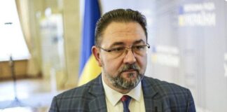 ეუთოს საპარლამენტო ასამბლეის პრეზიდენტმა და რადის დეპუტატმა მიკიტა პოტურაევმა, რომელიც საქართველოში პარტიების აკრძალვის პროცესს აპროტესტებს, უკრაინაში თავად აკრძალა 18 პარტია