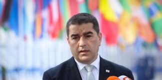 შალვა პაპუაშვილი 4 ოქტომბრის საქმეზე დაკავებულებზე: შტურმი მიიტანეს პრეზიდენტის სასახლეზე, აღმოჩნდნენ ციხეში, იხდიან სასჯელს და რა მიიღეს სანაცვლოდ?! ისინი არიან დღეს მხოლოდ მასალა ევროპარლამენტის რეზოლუციებისა და განცხადებებისთვის, რომ საქართველო დააზიანონ